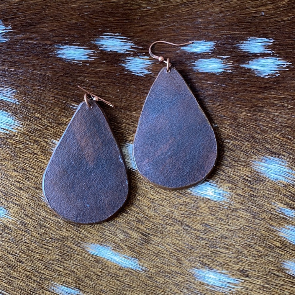 SOLD🛑 Tooled Leather & Louis Vuitton earrings - Picture 3 of 3